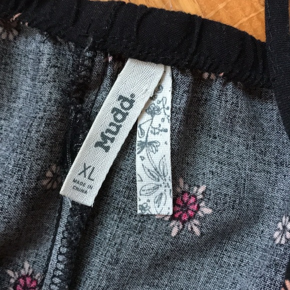 SHORTS ROMPER - Picture 3 of 11